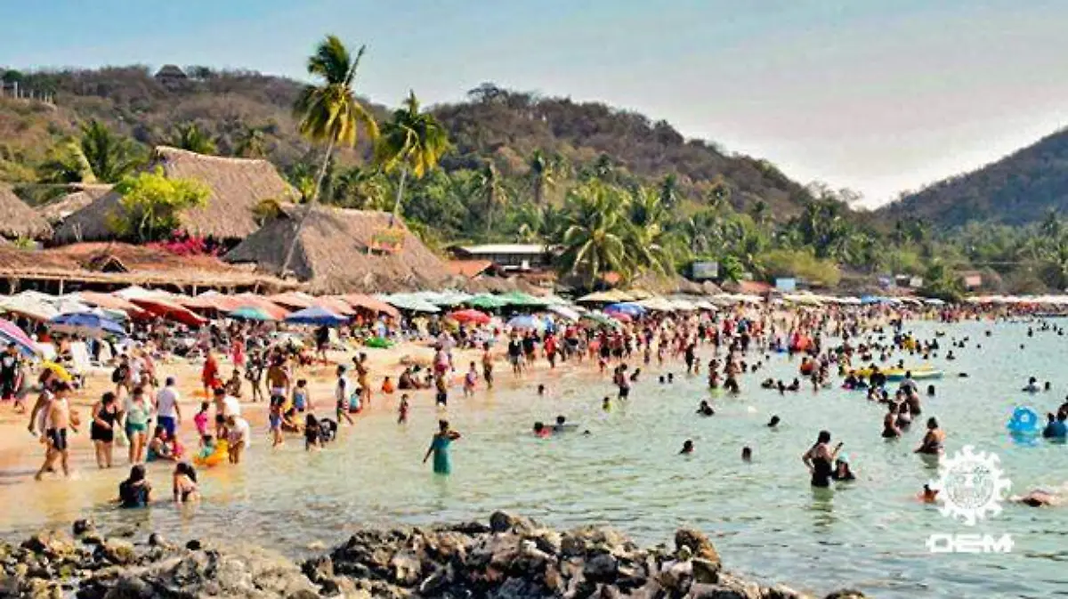 Zihuatanejo - restrigen acceso a playa las gatas por el sobrecupo